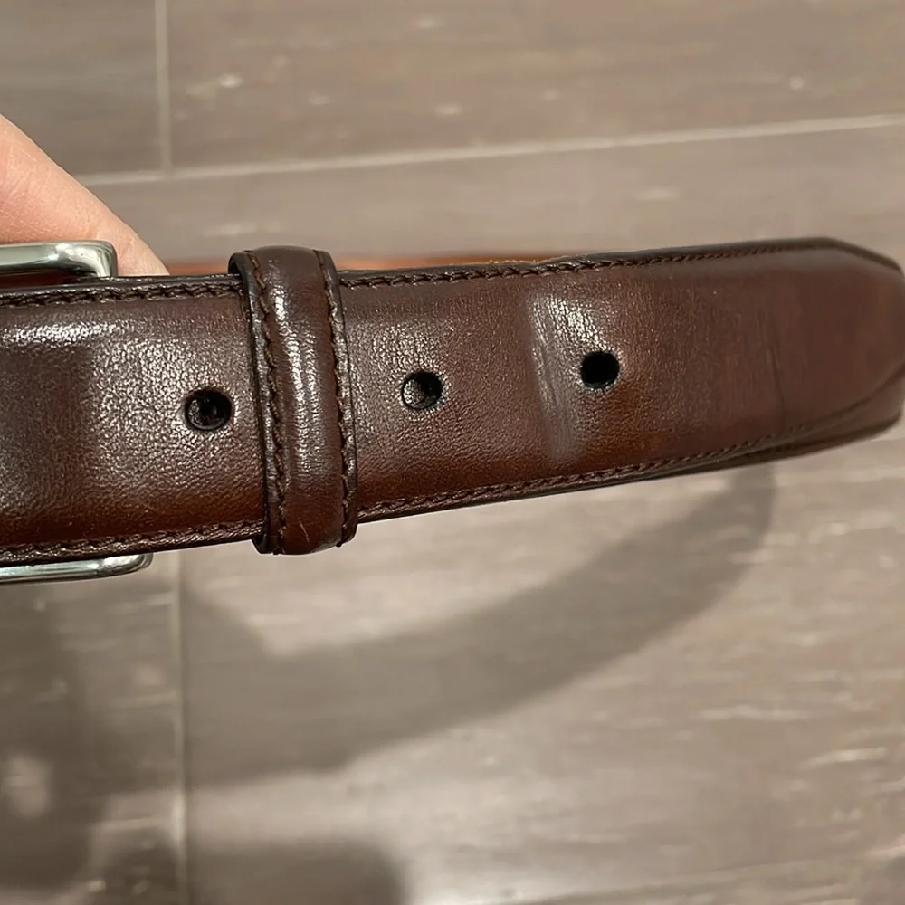 Men’s Vineyard Vines brown leather work casual classic silver buckle belt 32
